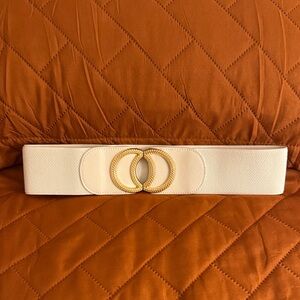 Cream Elastic Waist Belt with Gold Double Ring Accent